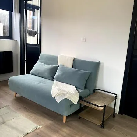 Entre Et Campagne Cosy Avec Parking Et Terrasse Wood Coutiches