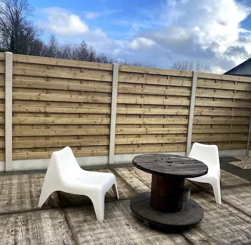 Entre Et Campagne Cosy Avec Parking Et Terrasse Wood Lägenhet Coutiches