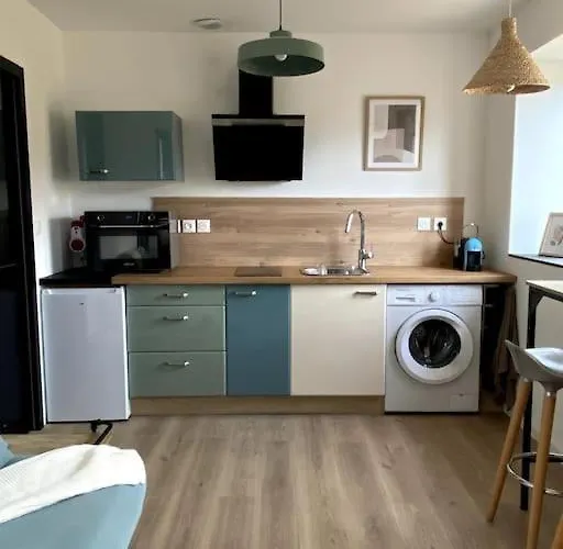 Entre Et Campagne Cosy Avec Parking Et Terrasse Wood Coutiches